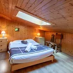 Smartstay Couttet Champion - *