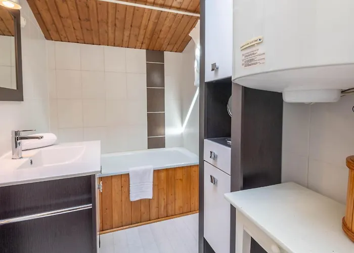 Smartstay Couttet Champion - *